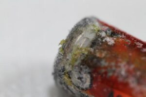 液漏れした電池