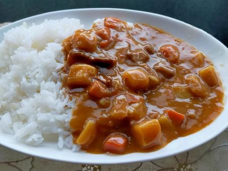 カレーにセロリ