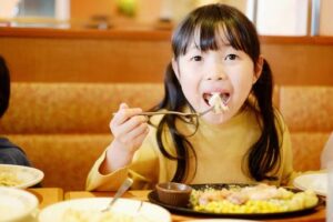 子供　ごはん