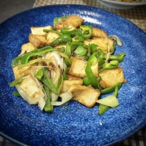 厚揚げとピーマンの甘酢炒め