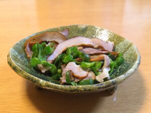 ピーマンとベーコンの炒め物