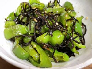 ピーマンの塩昆布和え