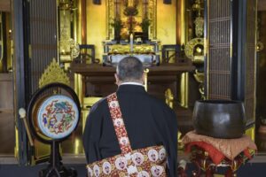 僧侶による読経