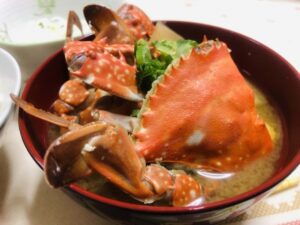 ワタリガニ　味噌汁