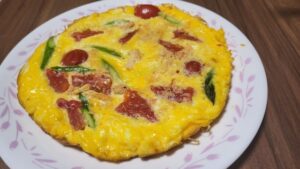 ミニトマト入りオムレツ