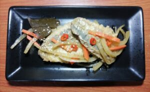 唐辛子　アジの南蛮漬け