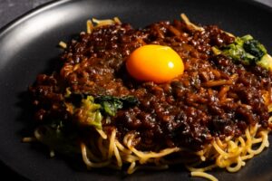 炸醤麺