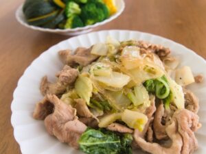 白菜と豚肉の中華炒め