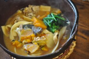 山梨　ほうとう　鶏肉