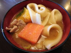 山梨　ほうとう　にんじん