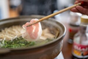 生肉を触った箸