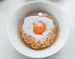 袋麺　卵