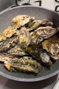 牡蠣　フライパン蒸し焼き