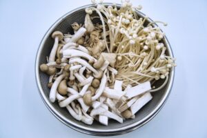 鍋の具材　きのこ