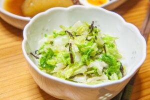 白菜の塩昆布和え